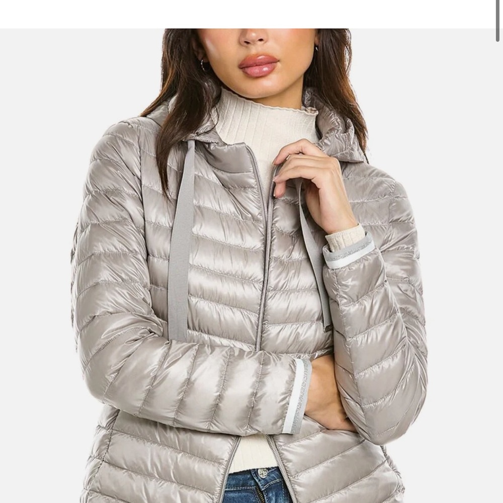 HERNO hooded down jacket. Gorgeous , never worn. Silver / grey. More fitted